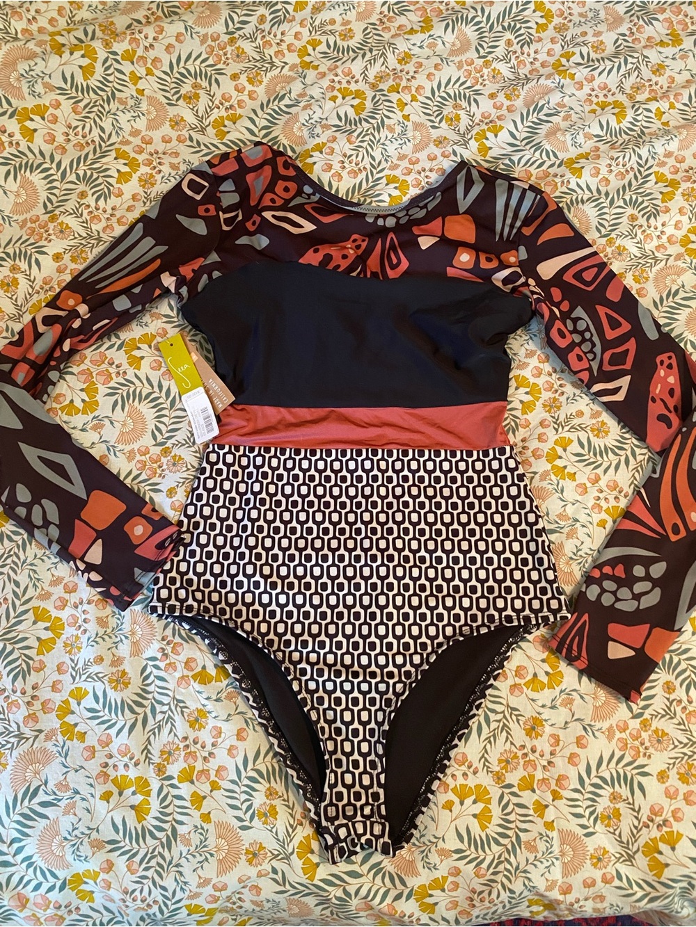 Seea Women's Long-Sleeve One-Piece Swimsuit in Black, Coral, Green - Picture 5 of 7